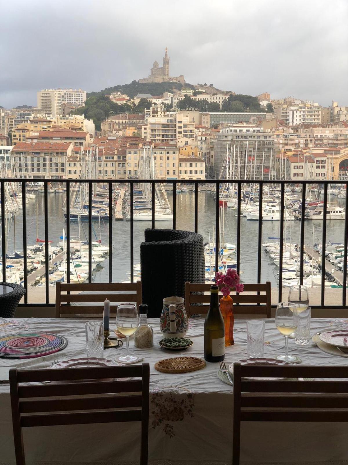 Grand T2 Surplombant Le Vieux Port Marseille Apartment Exterior photo